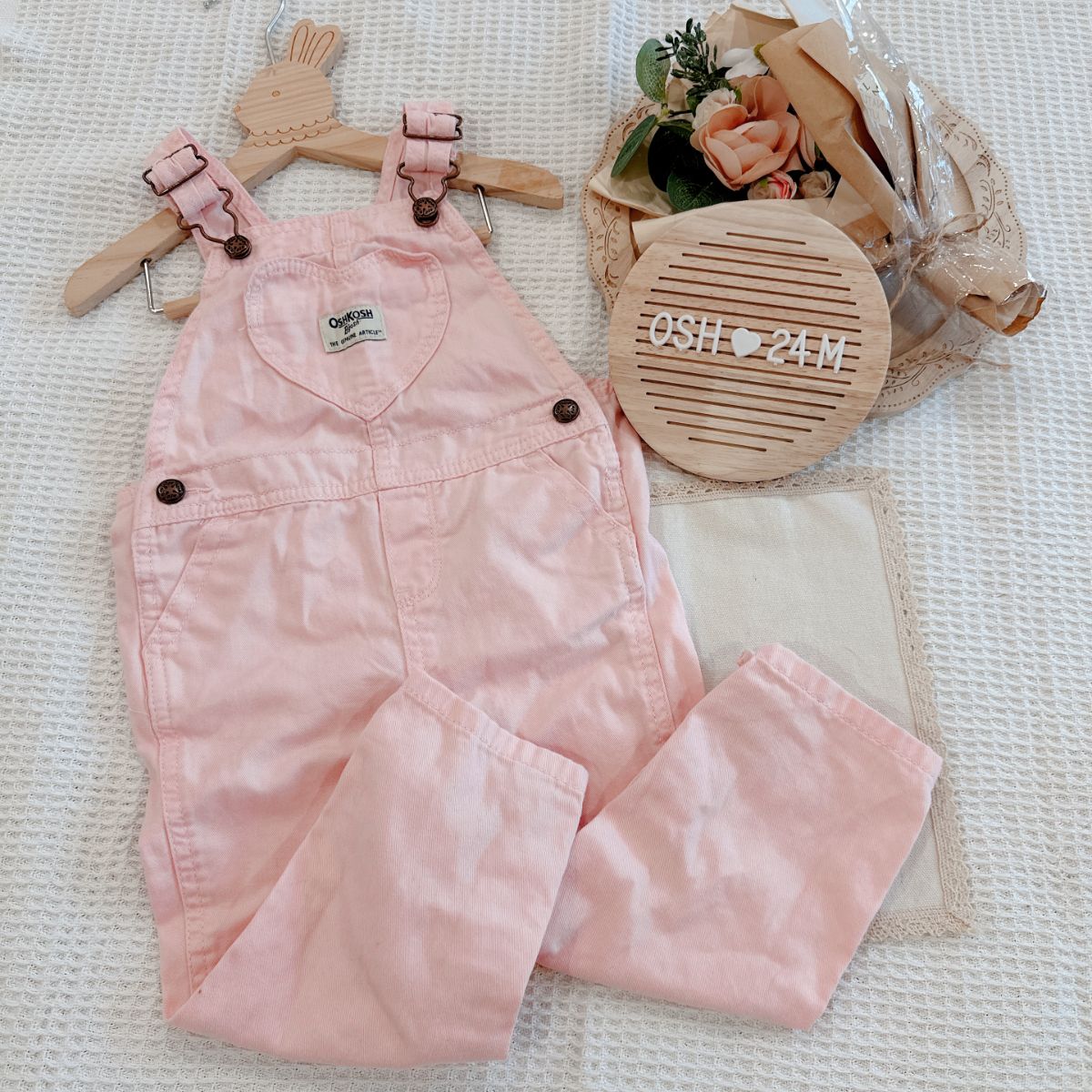 OshKosh & carter’s 吊帶褲 24m